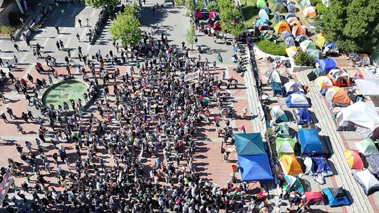 California Üniversitesi'ndeki Filistin gösterileri yeniden başladı