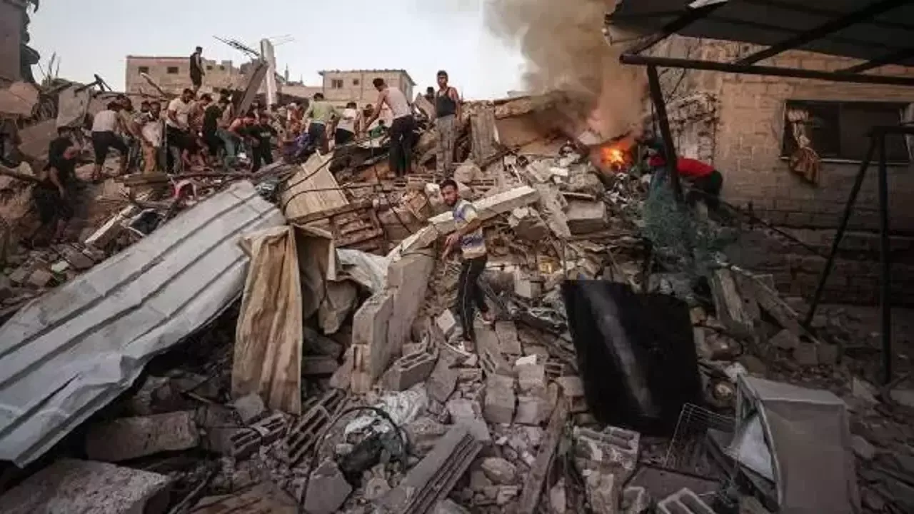 İsrail'in Gazze'de düzenlediği saldırılarda yine çok sayıda sivil şehit oldu