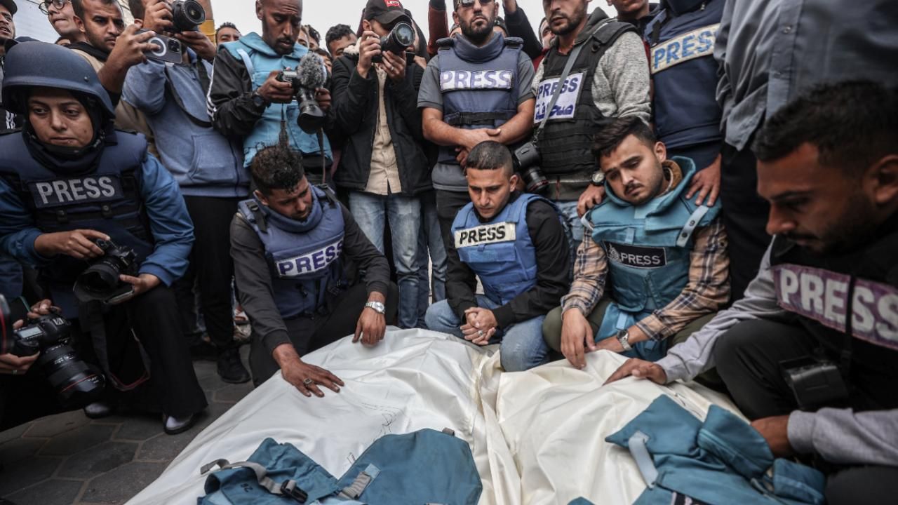 İsrail Gazze'de şehit ettiği gazetecinin Hamaslı olduğunu iddia etti