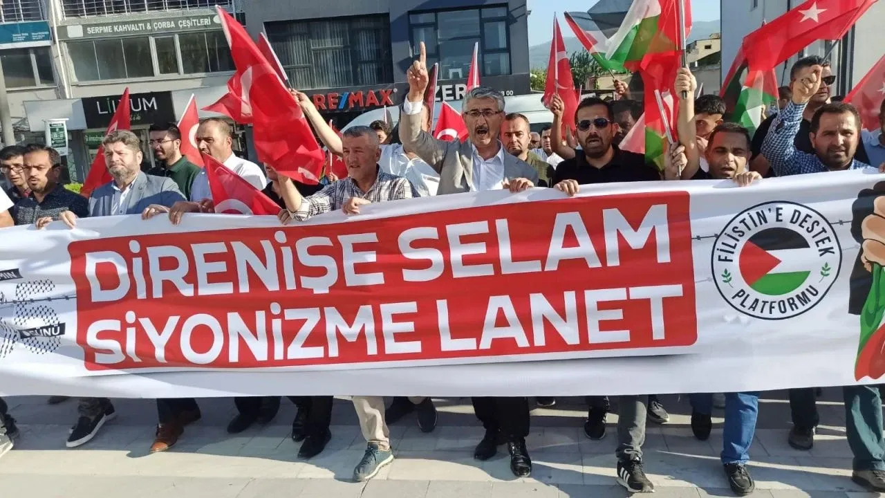 Mersin, Hatay ve Osmaniye’de Filistin’e destek yürüyüşleri düzenlendi