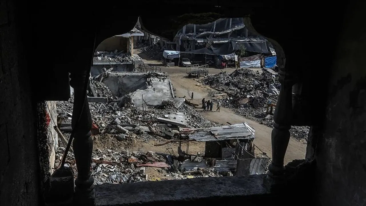 İsrail'in Gazze'deki saldırılarında şehit olanla Filistinlilerin sayısı 48 bin 219'a yükseldi