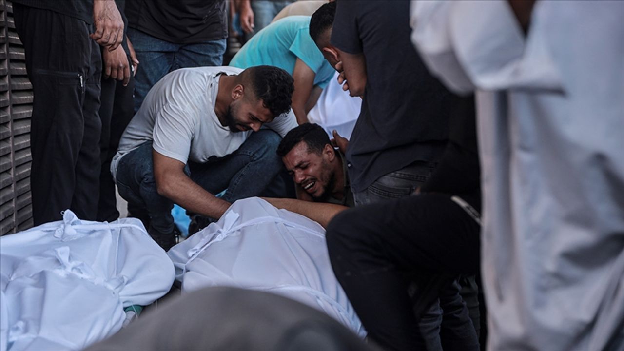 Türk: 100’den fazla Filistinlinin öldürülmesi şok edici