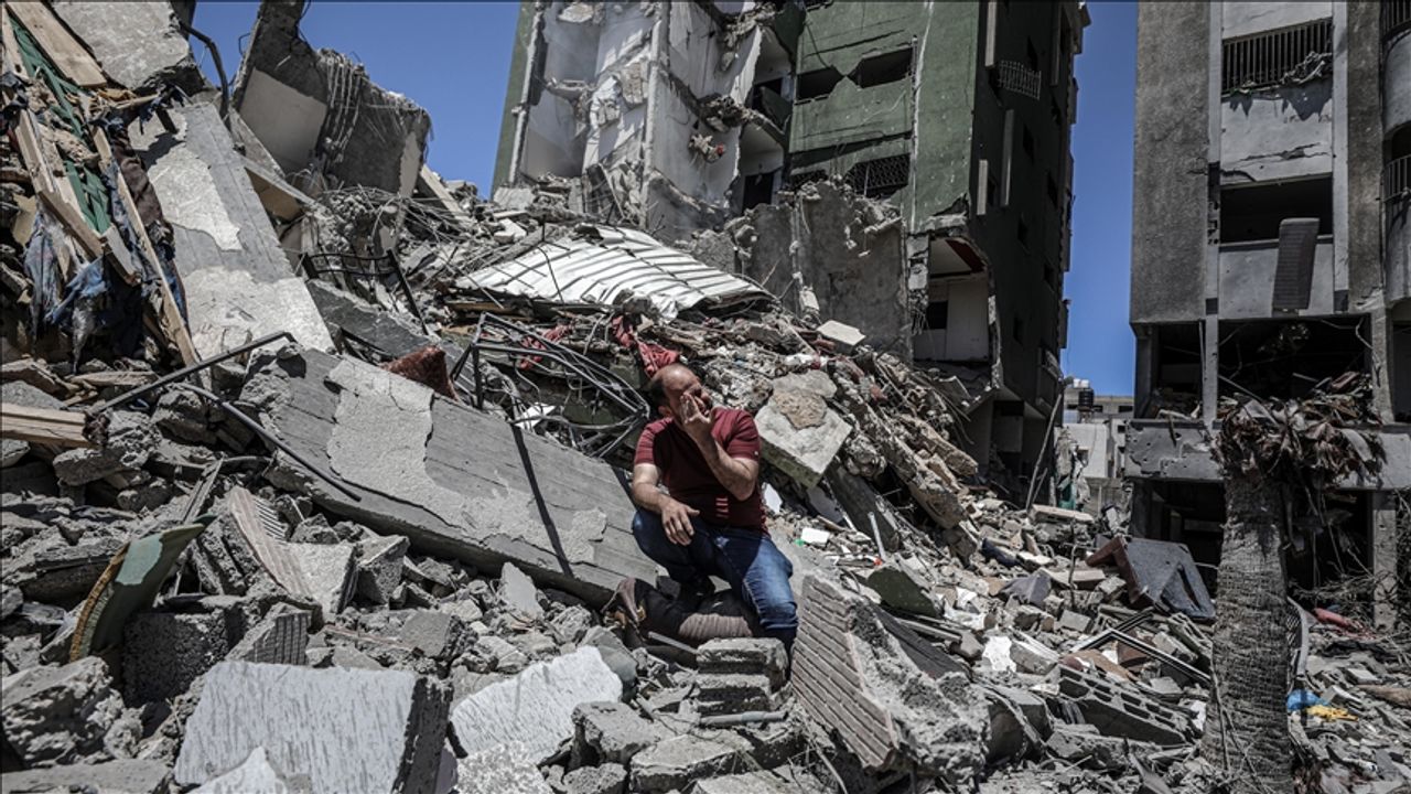 Gazze'de acı bilanço: 10 bin şehit hala enkaz altında