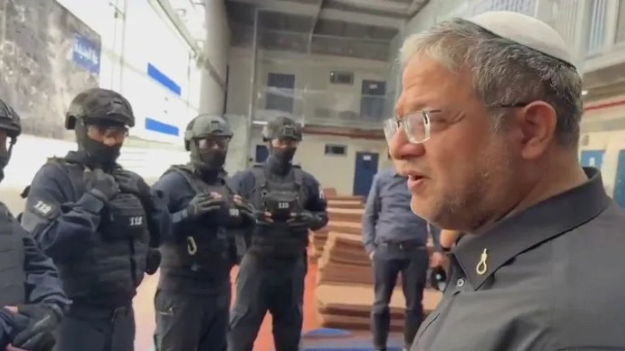 Filistinli esirlere yönelik zulme dünyadan tepki yağıyor