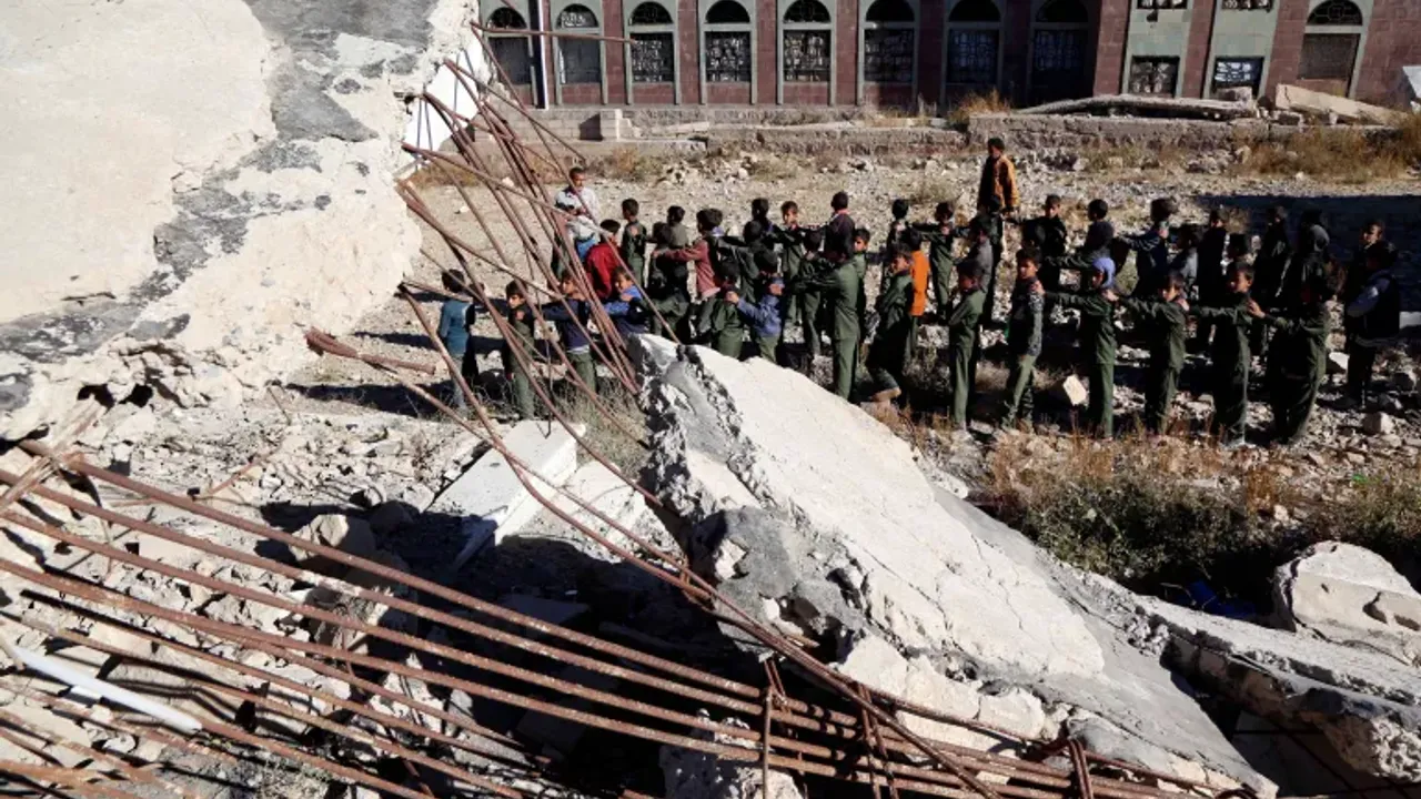 Yemen'de 3,7 milyon çocuk okul yüzü görmüyor