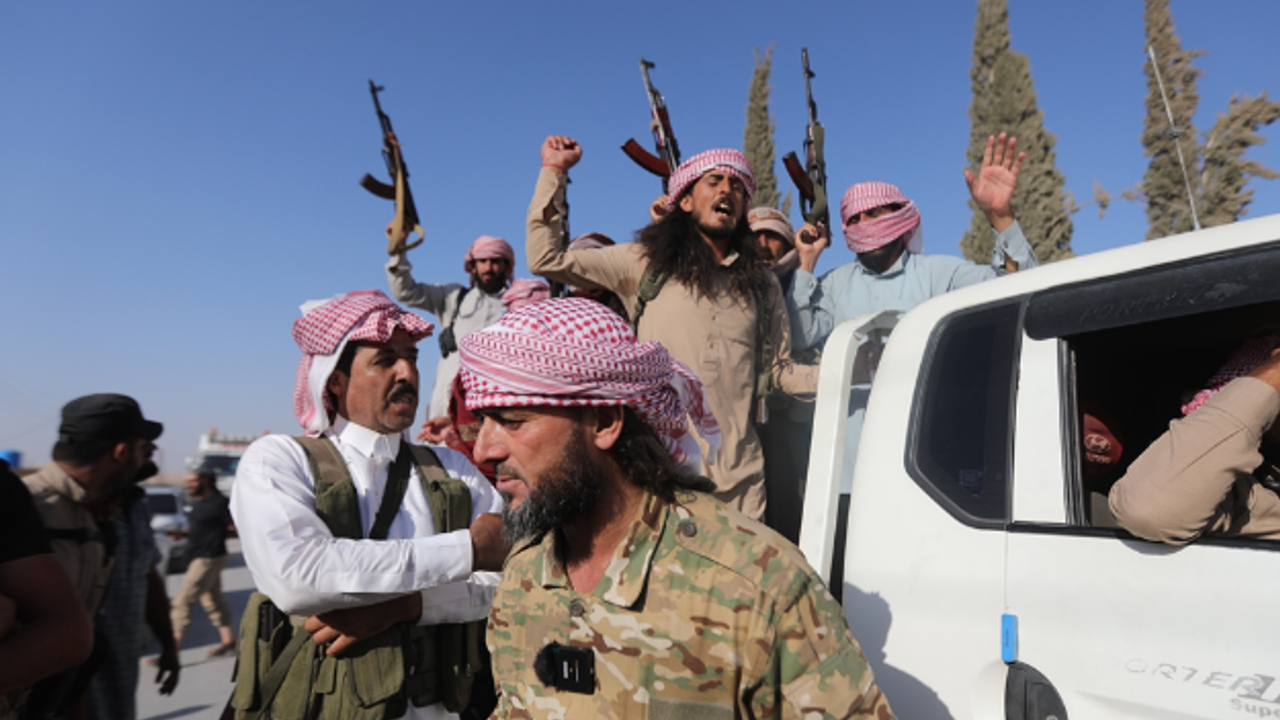 Suriye'deki Arap aşiretleri, PKK'ye karşı tek çatı altında toplandı