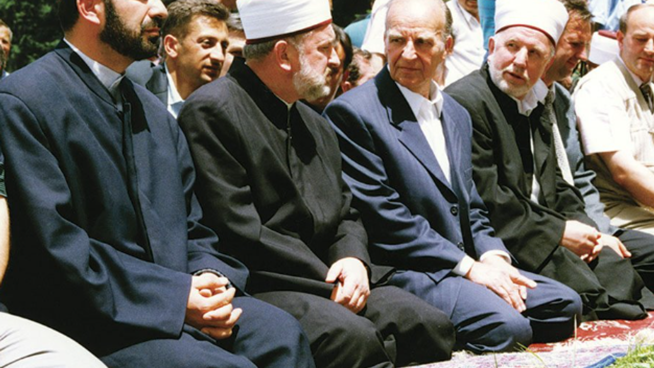 Aliya İzzetbegoviç’ten Müslüman Gençlere