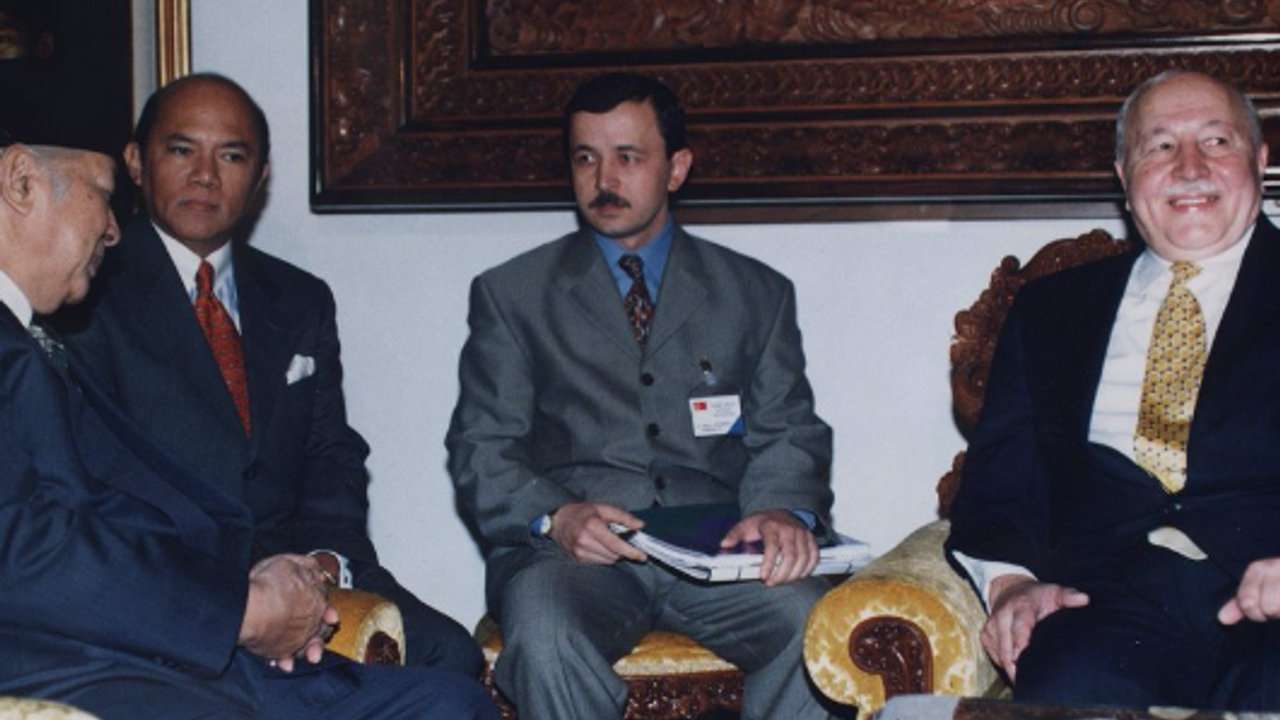 Mete Gündoğan "Faiz geliri olan, yatırım yapar mı"