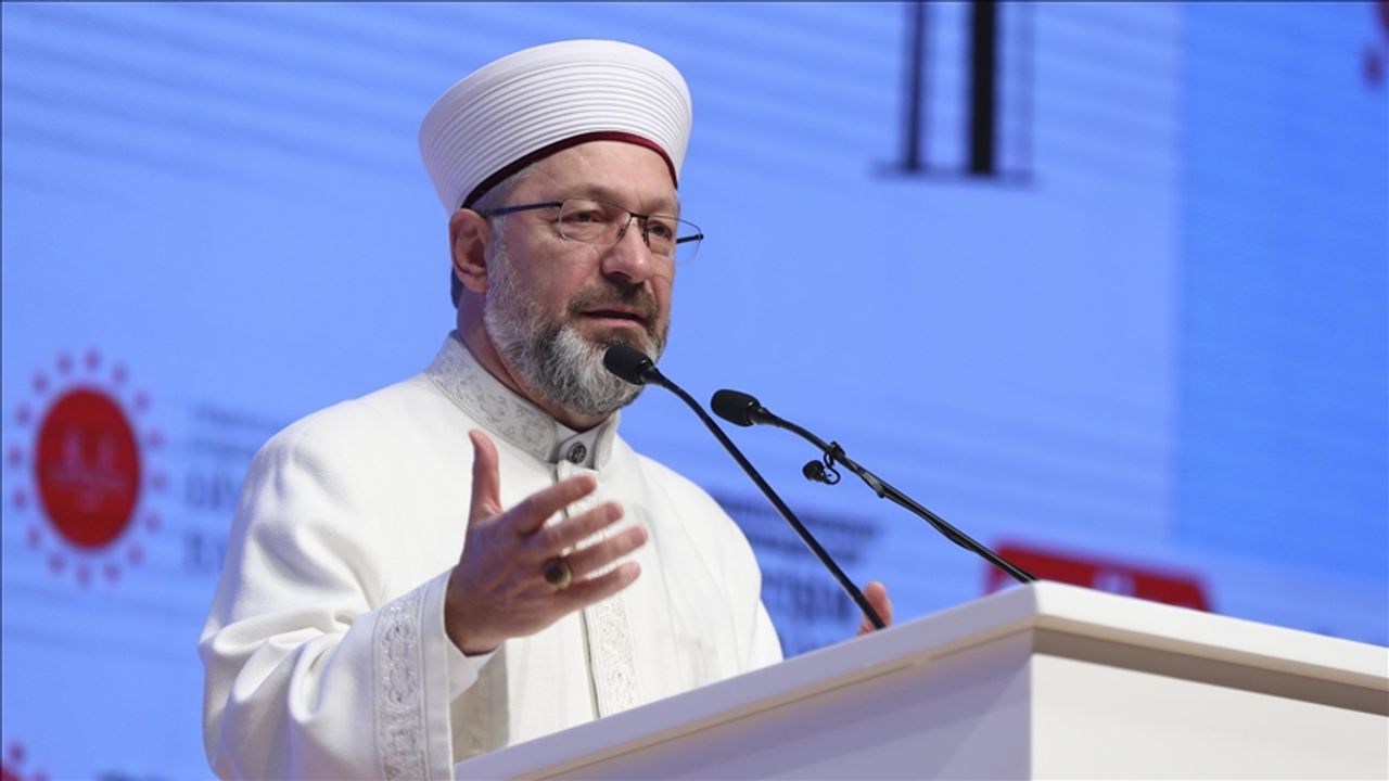 Diyanet İşleri Başkanı Erbaş'tan Hollanda'ya tepki