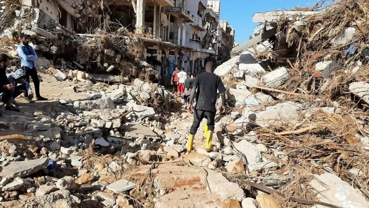 Libya'daki selde binlerce kişi yerinden edildi