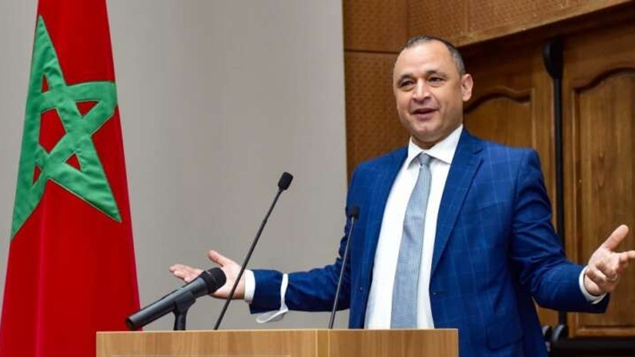 Faslı Bakan, Macron'a verdiği karşılıkla gündem oldu