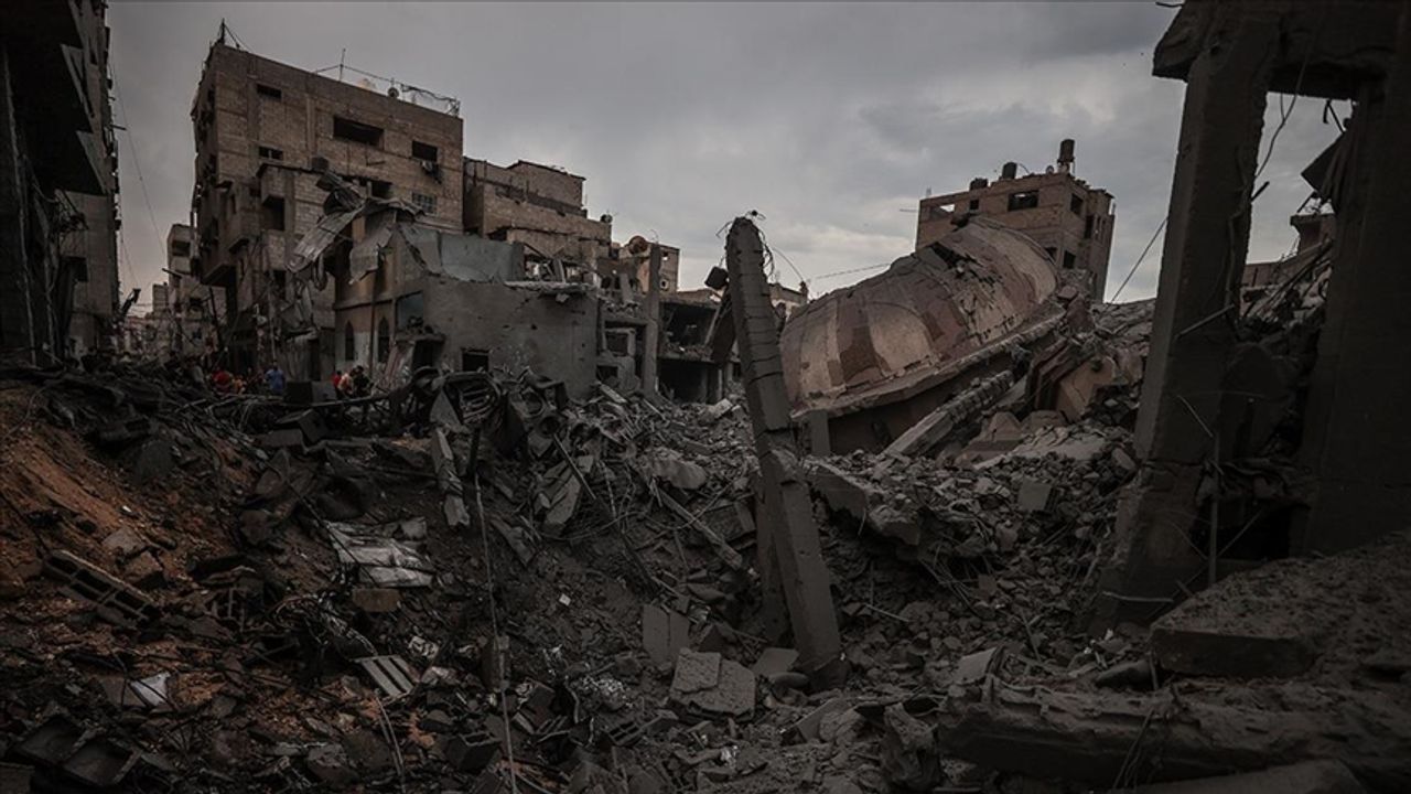 İsrail'in Gazze'ye düzenlediği saldırılarda 493 kişi şehit oldu
