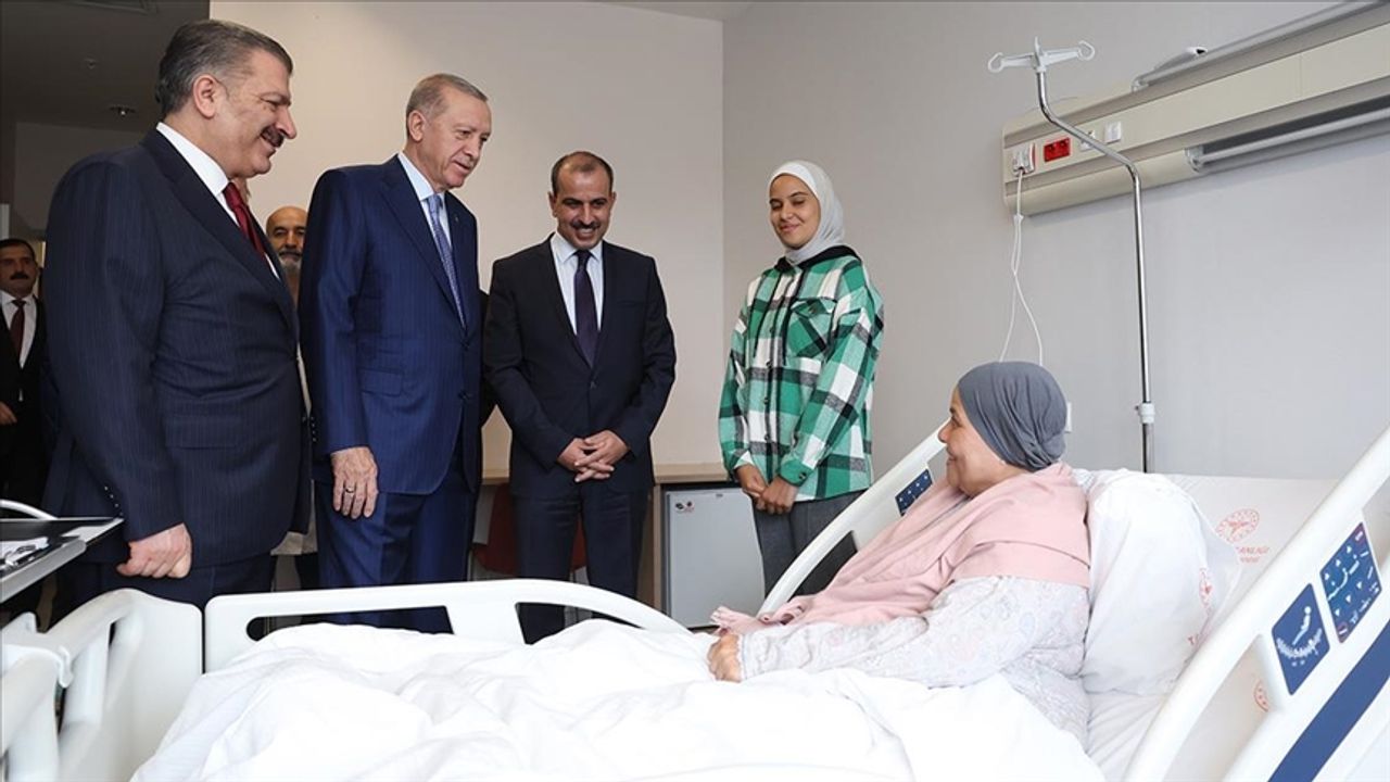 Erdoğan, Gazze'den getirilen hastaları ziyaret etti