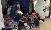 Gazzeli aile, kısıtlı imkanlarla yaşamlarını sürdürüyor