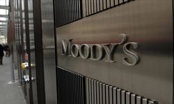 Moody's, Türkiye'nin kredi görünümünü yükseltti