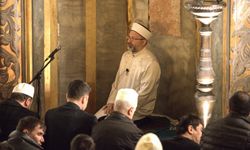 Ali Erbaş, Ayasofya-i Kebir Cami-i Şerifi'nde teravih namazı kıldırdı