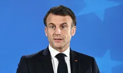 Macron, Filistinlilerin Refah'tan zorla çıkarılmasının "savaş suçu" olacağını bildirdi