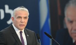 Yair Lapid: Savaşın sona ermesi anlamına gelse de hükümet esir anlaşması yapmalı