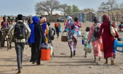 Sudan'da her gün 20 bin kişi evlerini terk etmek zorunda kalıyor