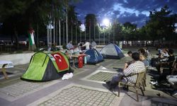 Mersin'deki öğrenciler, Gazze'ye destek için nöbet başlattı