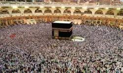 Suudi Arabistan, kutsal toprakları ziyaret edenler için soru-cevap hattı kuruyor