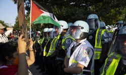 Chicago'daki Demokrat Parti Kongresine Gazze için yürüyen binlerce kişi damga vurdu