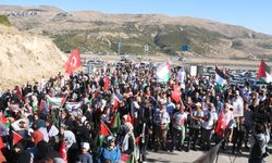 Şanlıurfa ve çevre illerde İsrail'in Filistin'e yönelik saldırıları protesto edildi