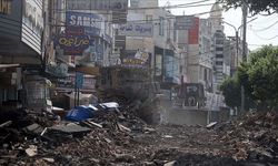 İsrail güçleri, Cenin kentindeki saldırılarını 2. gününde de sürdürdü