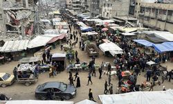 Gazze'deki pazarlar, hareketlenmeye başladı