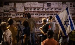 İsrailli esirlerin aileleri: Gazze'nin güneyine kara saldırısıyla Netanyahu esirleri diri diri mezara gömüyor