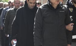İBB'ye yönelik yolsuzluk soruşturmasında gözaltına alınan şüphelilerin savcılıktaki işlemleri başladı