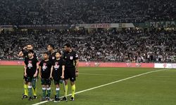 Konyaspor - Galatasaray maçı, Gazzeli çocukların katılımıyla başladı.