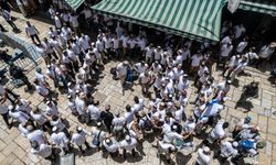 Kudüs'teki provokatif "bayrak yürüyüşü"ne onbinlerce İsrailli katıldı