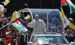 Papa Francis’in aracı, Gazze’de çocuklar için sağlık kliniğine dönüştürülüyor