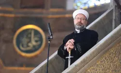 Diyanet’in Cuma Hutbesi: Flört, ev arkadaşlığı ve teşhir haramdır