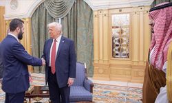 Trump’tan Suriye lideri Şara'ya övgü: Genç, yakışıklı ve cesur bir savaşçı