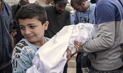 Gazze Sağlık Bakanlığı, İsrail saldırılarında şehit olan 16 binden fazla çocuğun isimlerini yayımladı