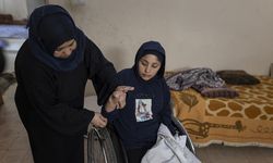 Gazzeli çocuk, yeniden yürüyebilmeyi hayal ediyor