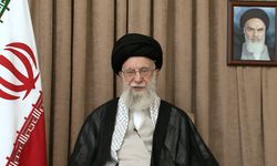 Hamaney: Bize yönelik saldırılara ABD üslerini tekrar hedef alarak yanıt vereceğiz