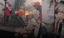 İzmir’de İHH ekipleri engelli vatandaşı yangından kurtardı