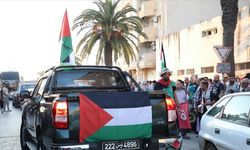 Gazze’deki ablukayı kırmayı planlayan “Mağrib Direniş Konvoyu” Tunus’tan Libya’ya geçti