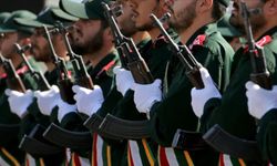 İran, Devrim Muhafızları Ordusu Kudüs Gücü komutanlarından İzadi'nin öldüğünü teyit etti