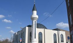Fransa'da camide Kur'an-ı Kerim yakan kişiye 1 yıl hapis cezası