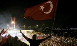 İstanbul'da, 15 Temmuz gecesi darbecilere karşı verilen mücadele akıllara kazındı