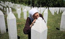 Srebrenitsa'daki soykırımda 19 yaşında katledilen genç, 30 yıl sonra toprağa verilecek