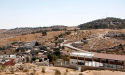 Filistin'deki Mesafir Yatta bölgesi sakinleri, saldırılara rağmen topraklarını terk etmiyor