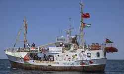 İsrail, Hanzala gemisindeki aktivistlerden 14'ünü gözaltında tutacak