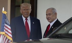 İranlı din adamı, dini hükümlere göre Trump ve Netanyahu’nun cezasının idam olduğunu söyledi