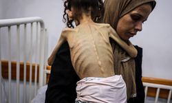Gazze’de 9 yaşındaki Meryem, 25 kilodan 10 kiloya düştü