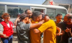 İsrail, Gazze'den alıkoyduğu 13 Filistinliyi serbest bıraktı